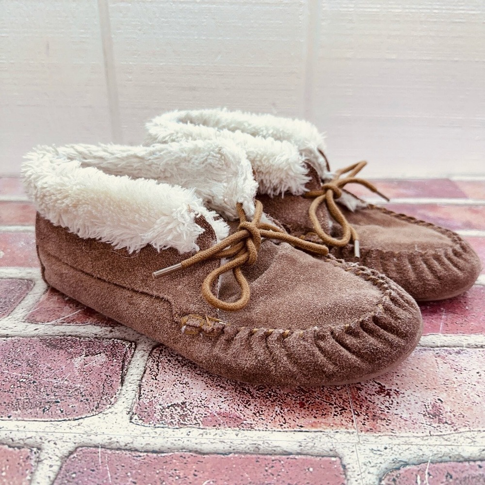 Boho Cabin Cozy Moccasin Slippers Suede Brown Womens Size 7 Well‑loved Used